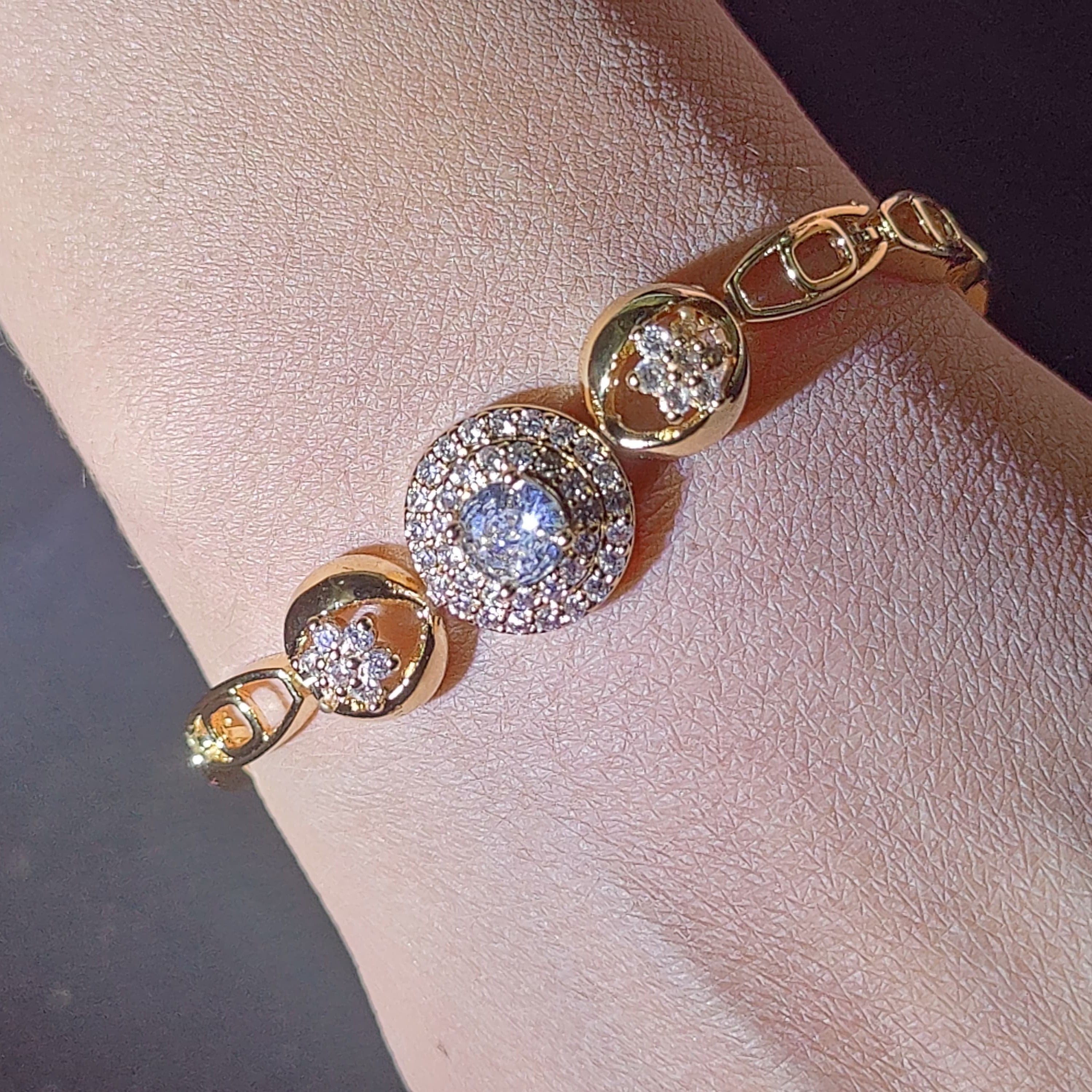Flora Gold Bracelet